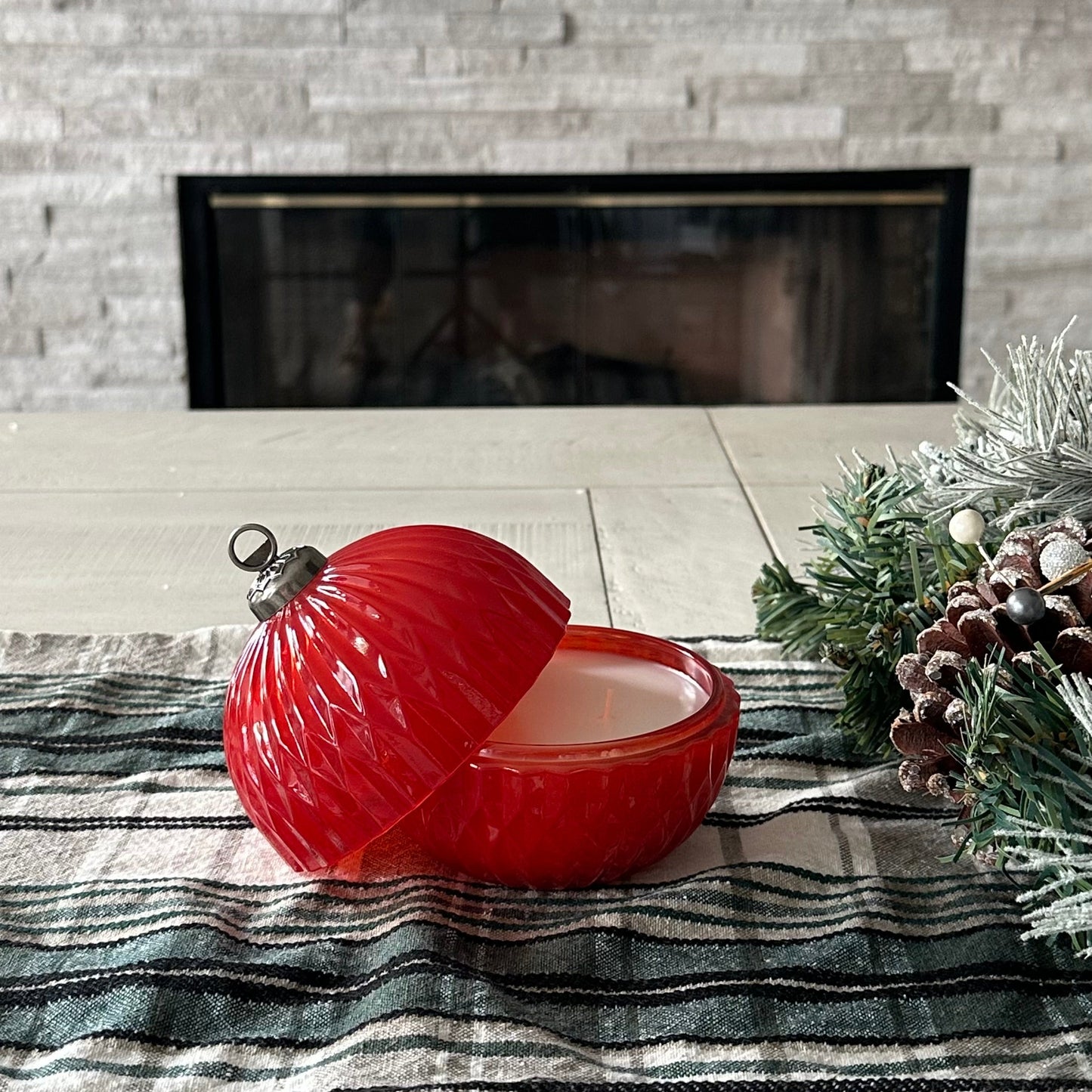 Luxe Ornament Candle